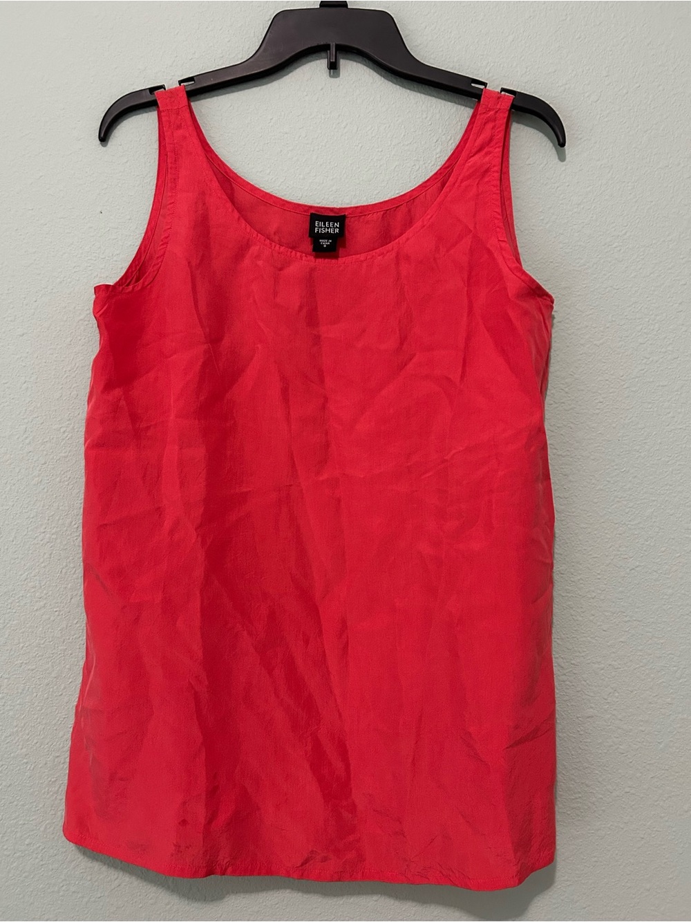 Eileen Fisher 100% Silk Vibrant Red Scoop Neck Silk Tank Size S